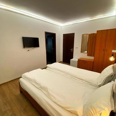 Complex Ancora Hotel Bicaz Exterior photo