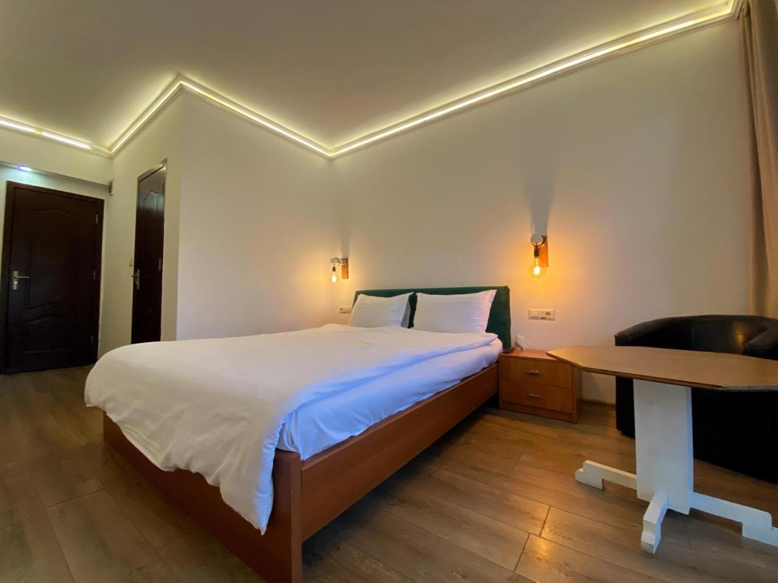 Complex Ancora Hotel Bicaz Exterior photo