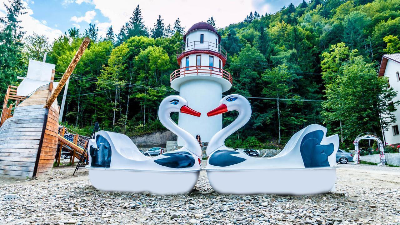 Complex Ancora Hotel Bicaz Exterior photo