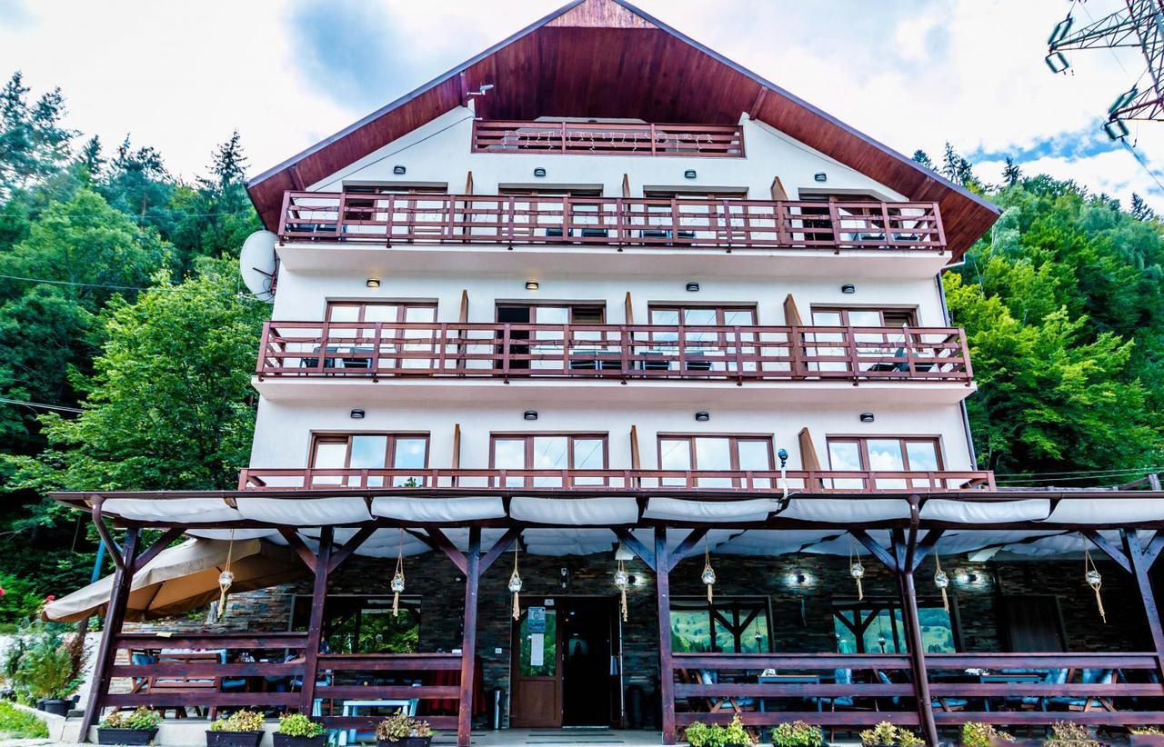 Complex Ancora Hotel Bicaz Exterior photo